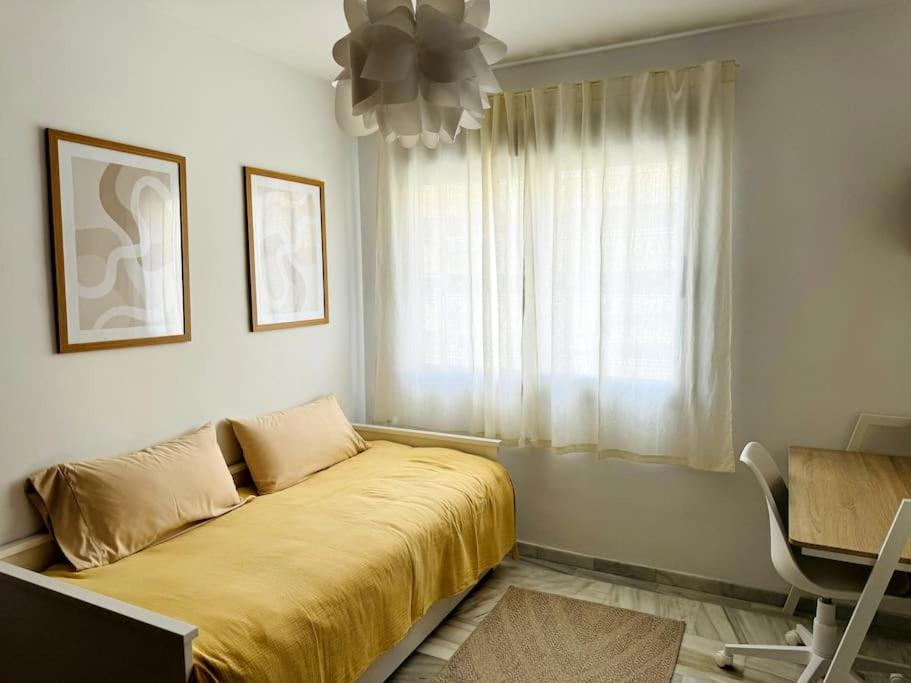 Behappy Salitre - Con Aparcamiento Appartement Málaga Buitenkant foto