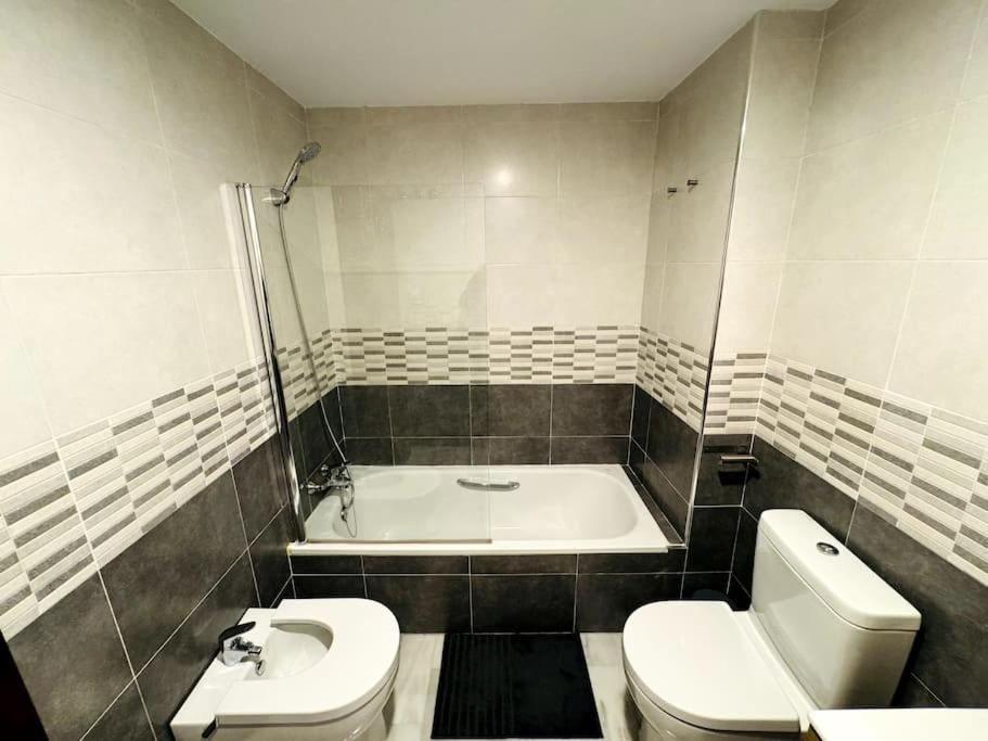 Behappy Salitre - Con Aparcamiento Appartement Málaga Buitenkant foto
